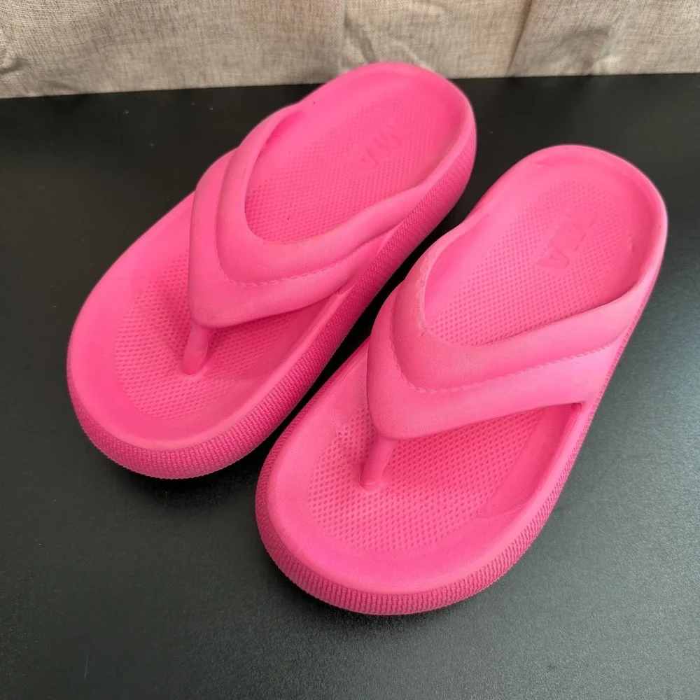 MIA Summer Flip Flops Sandals Women's 9M Pink Casual Comfort‎ Beach Pool Lounge
